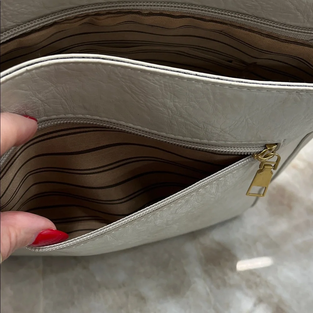 Women’s Cream Leather Crossbody Bag with Guitar Strap - Picture 8 of 12